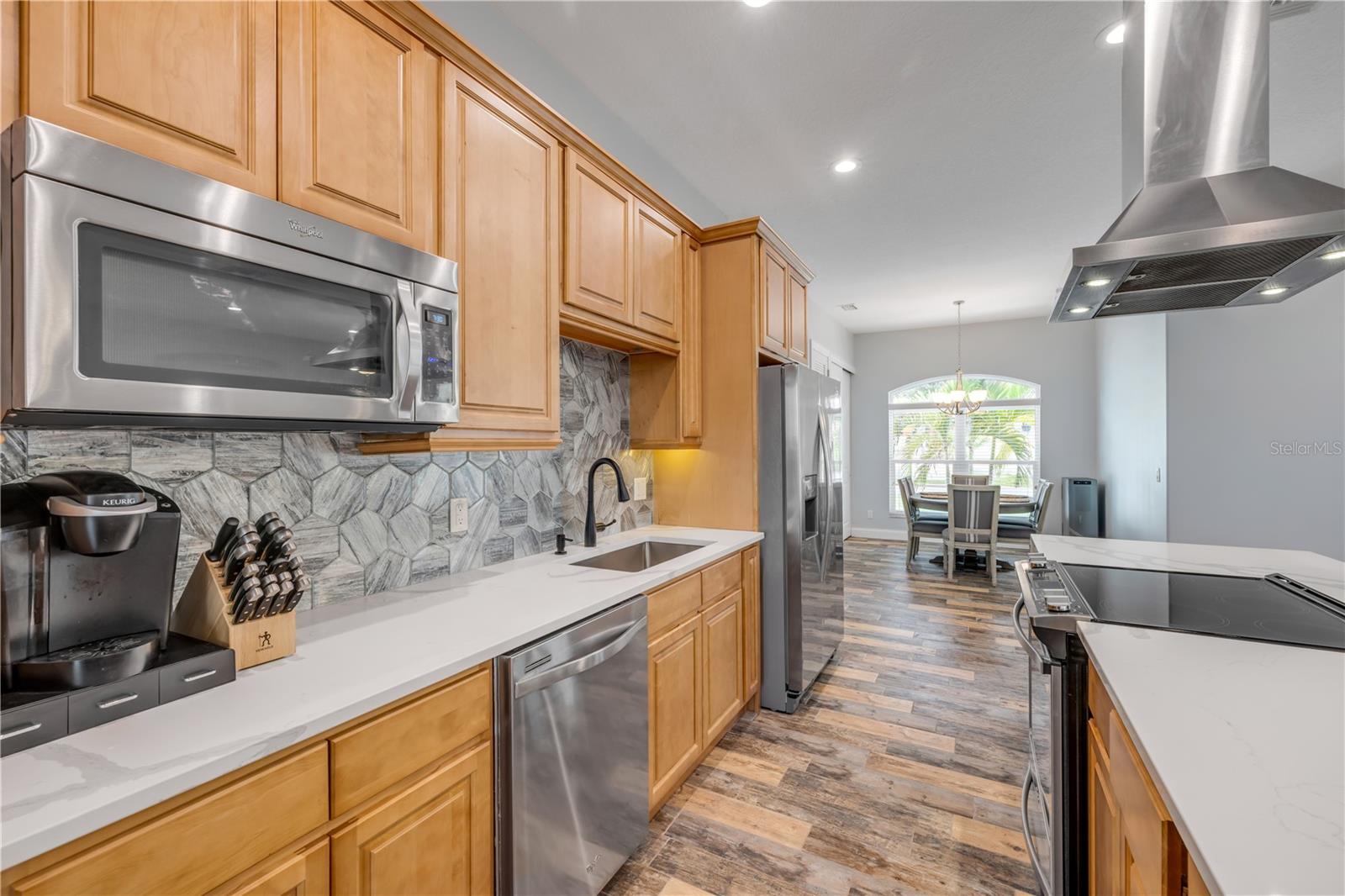1804 SAXON DR