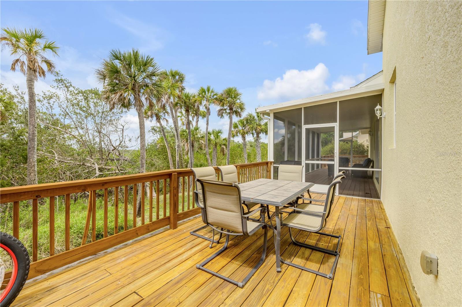 1804 SAXON DR