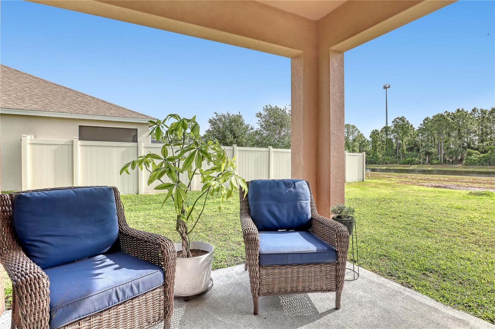 480 FOREST TRACE CIR