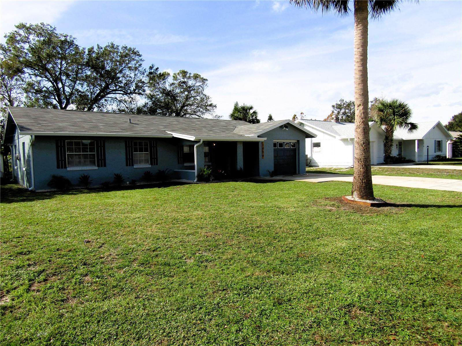 1920 TRAVELERS PALM DR