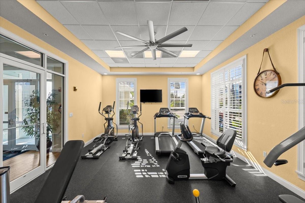 2 RIVERWALK DR #402