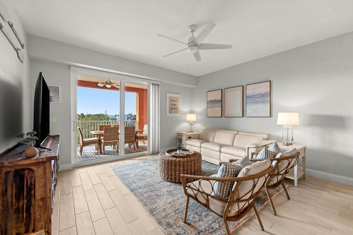 2 RIVERWALK DR #402