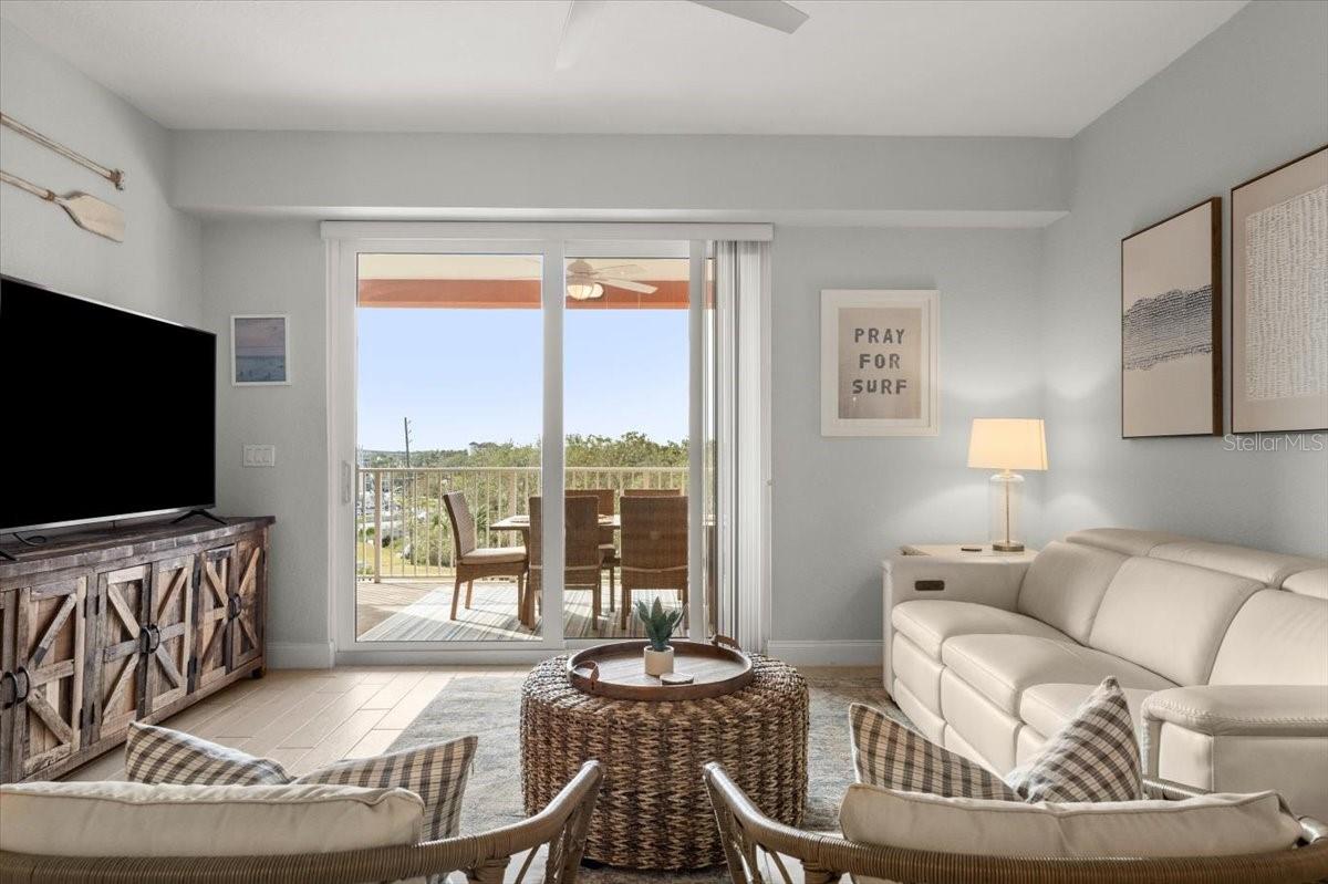 2 RIVERWALK DR #402