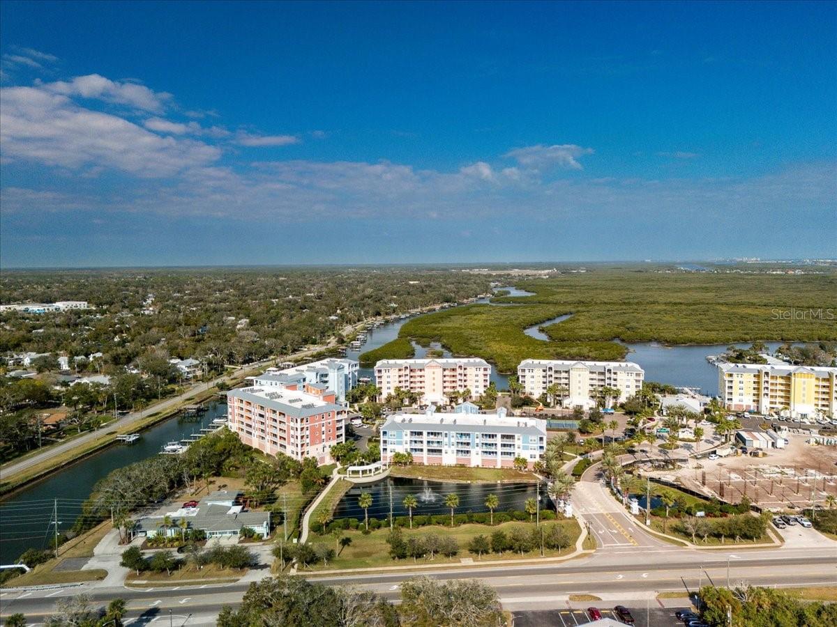 2 RIVERWALK DR #402