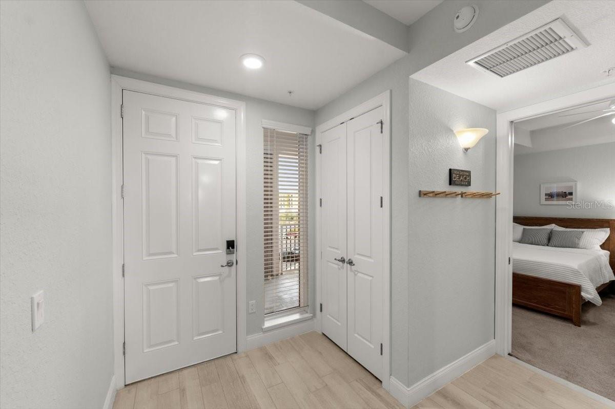 2 RIVERWALK DR #402