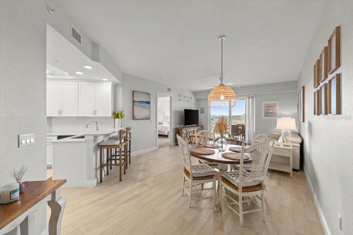 2 RIVERWALK DR #402