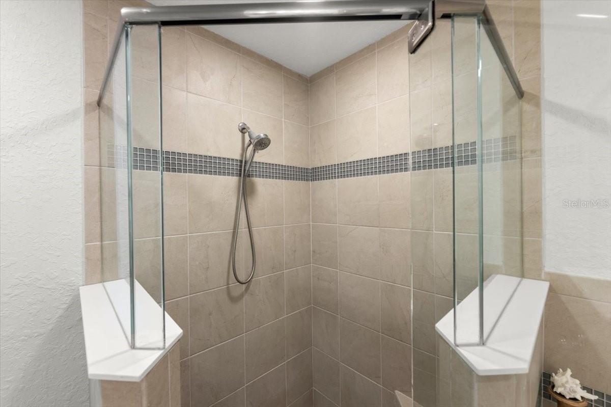 2 RIVERWALK DR #402