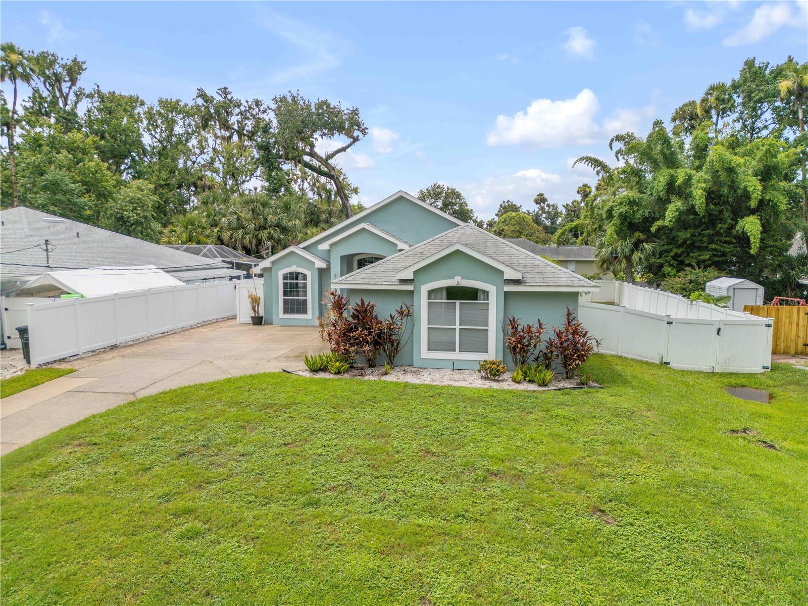 2243 DAVIS DR