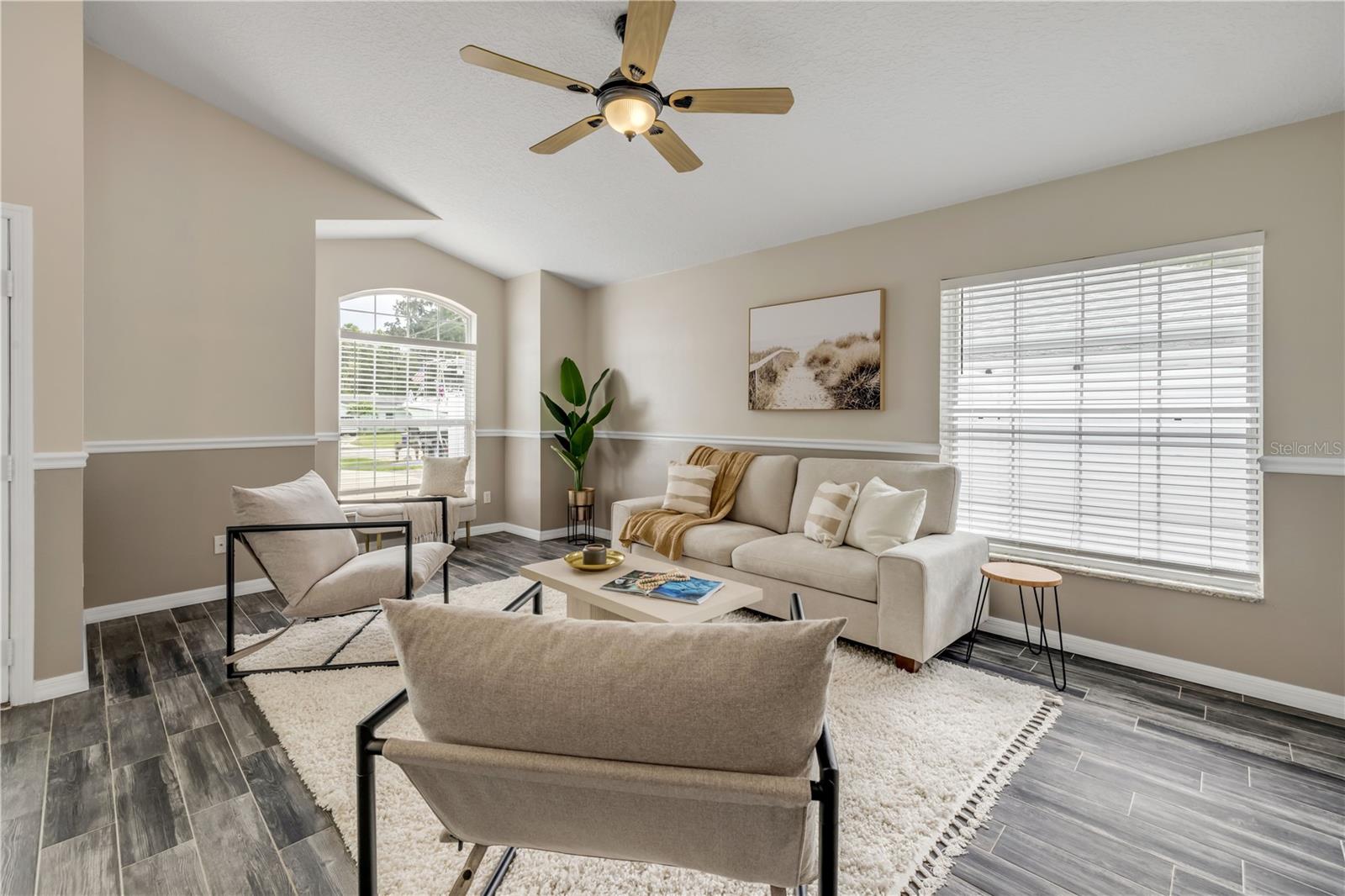 2243 DAVIS DR