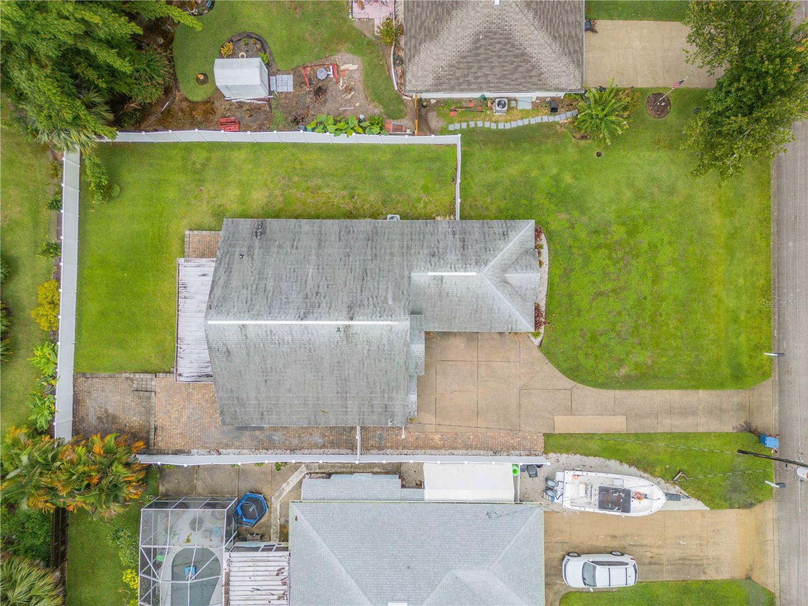 2243 DAVIS DR