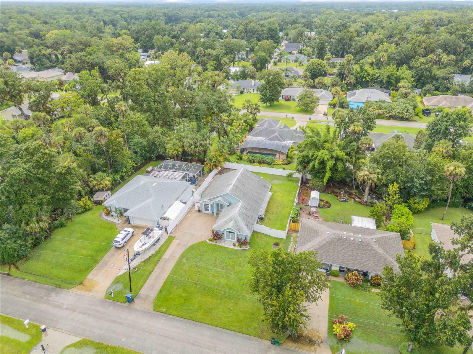 2243 DAVIS DR