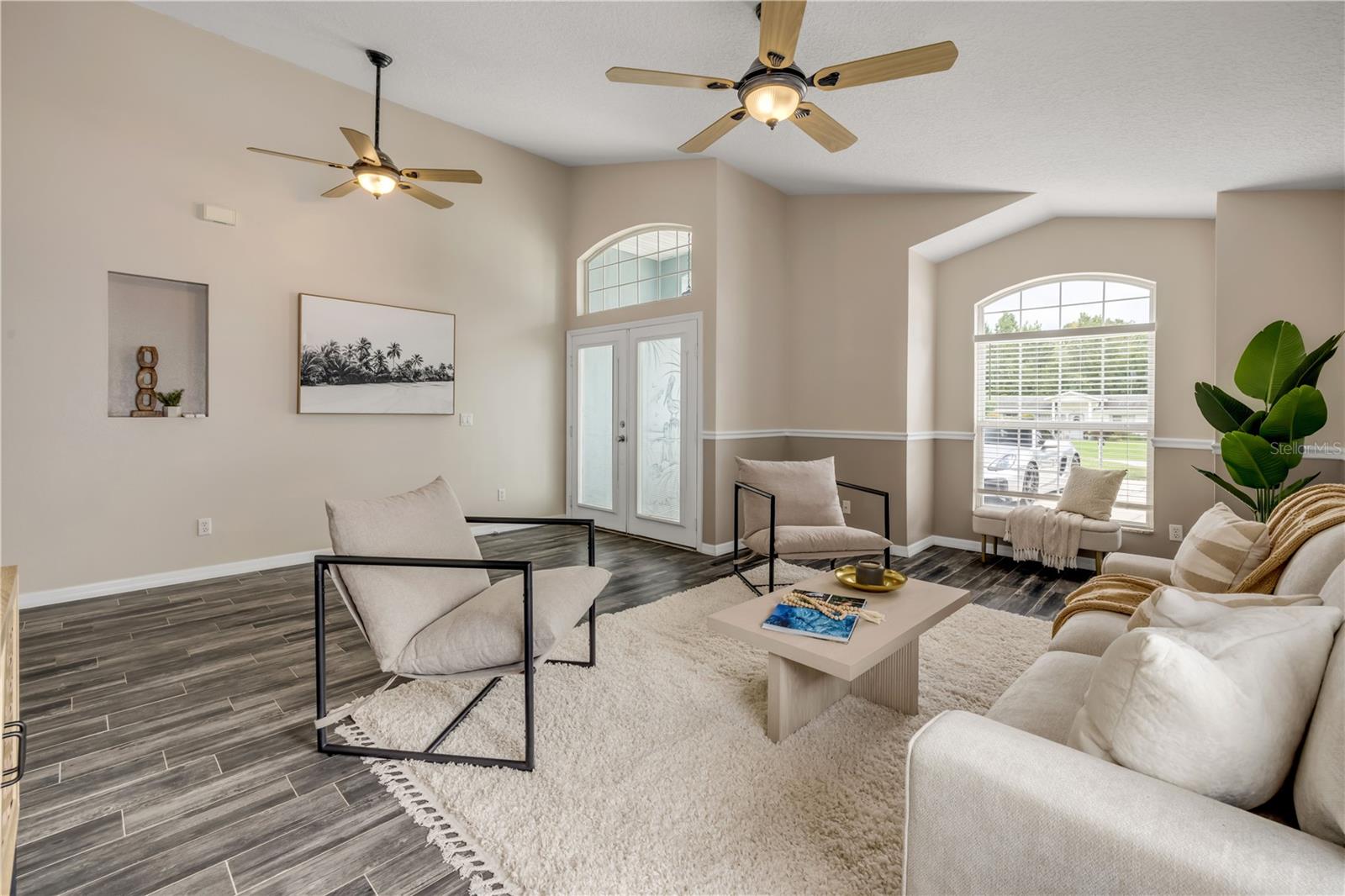 2243 DAVIS DR