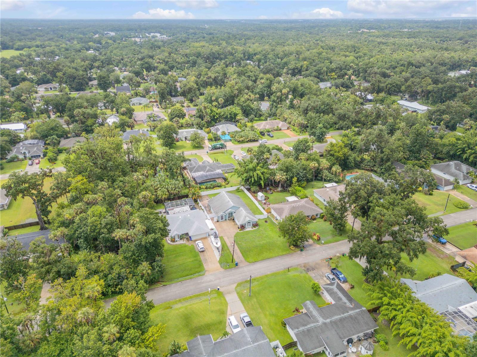2243 DAVIS DR