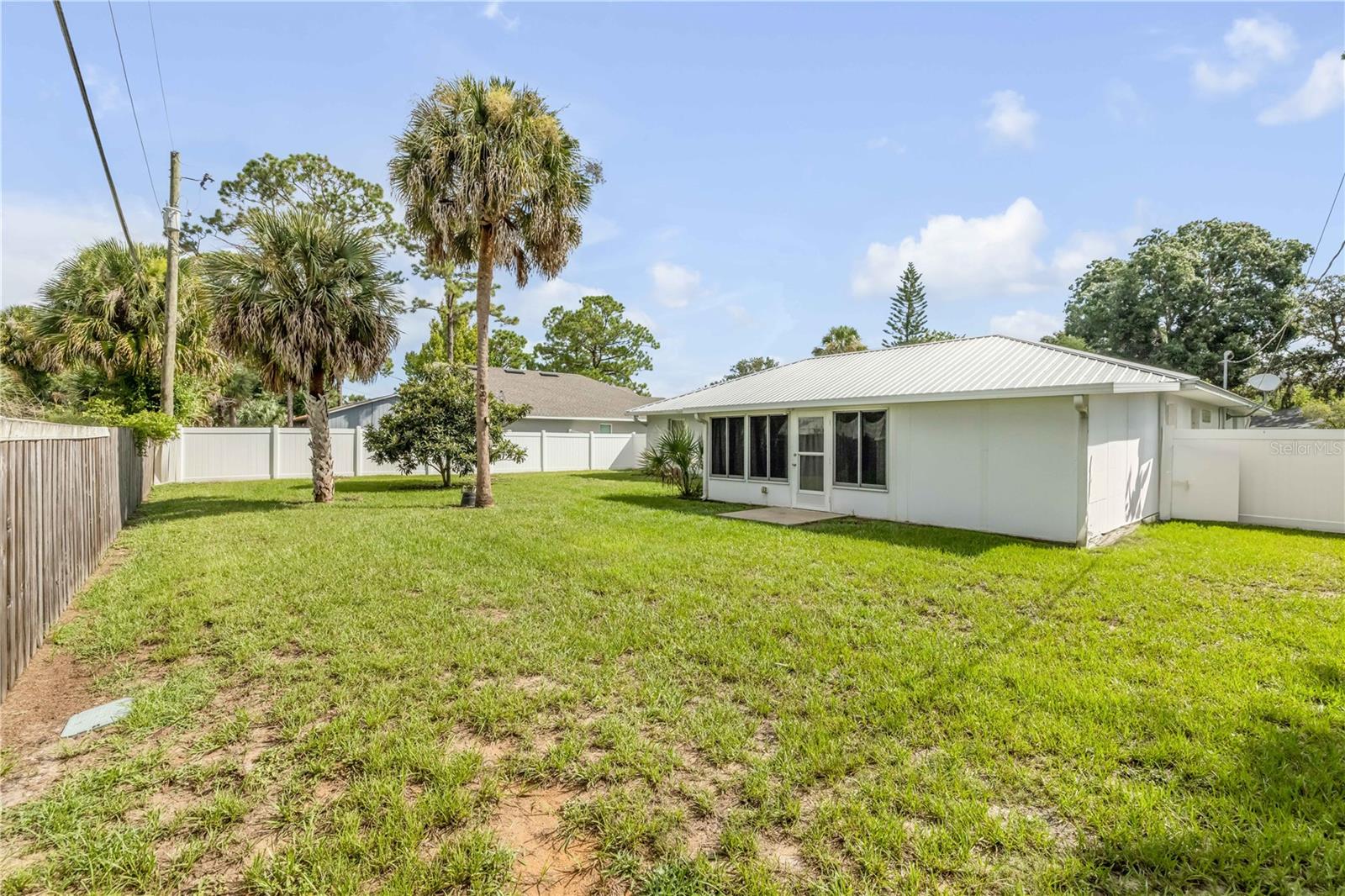 2224 INDIA PALM DR