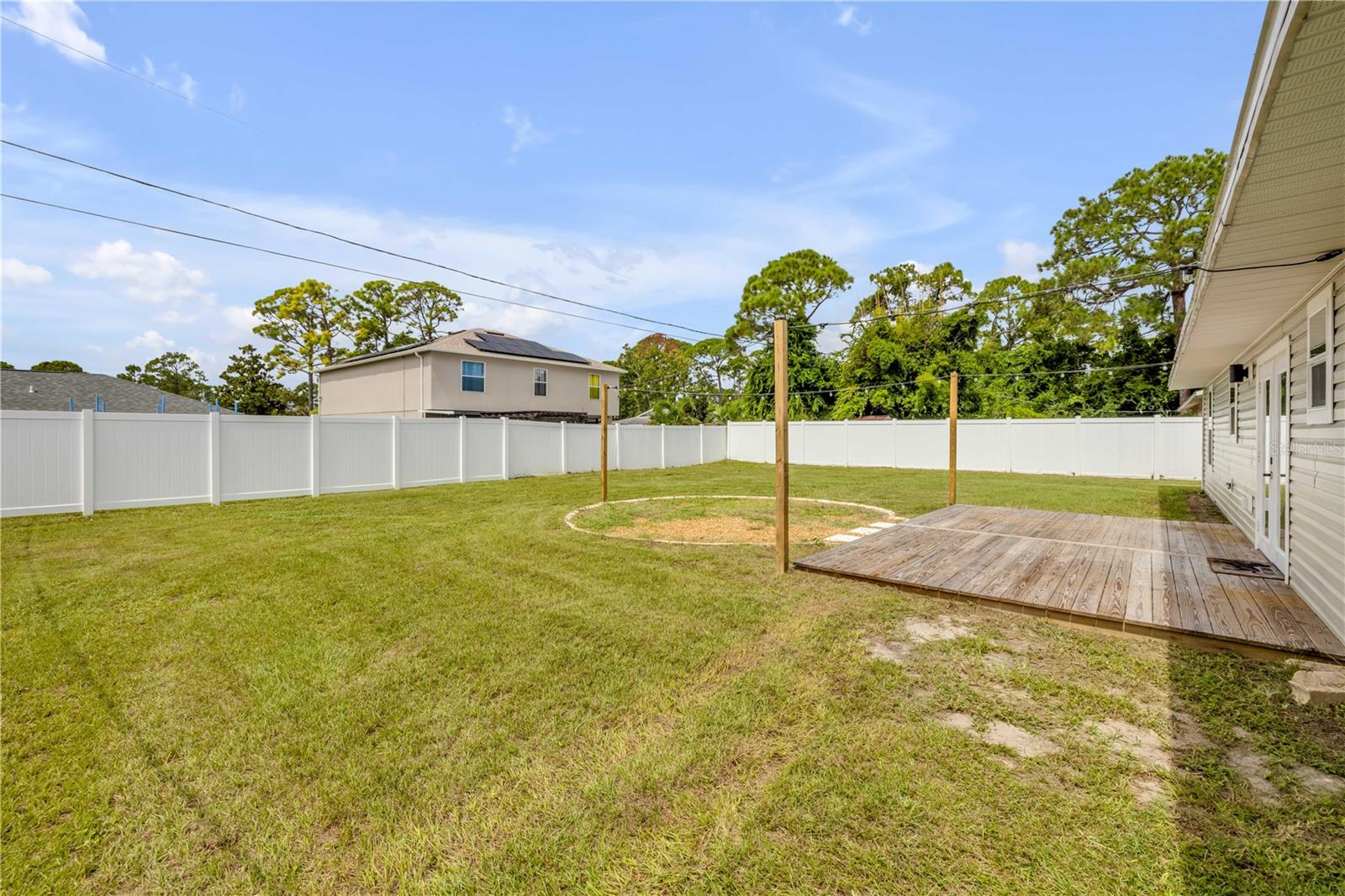 2726 EVERGREEN DR