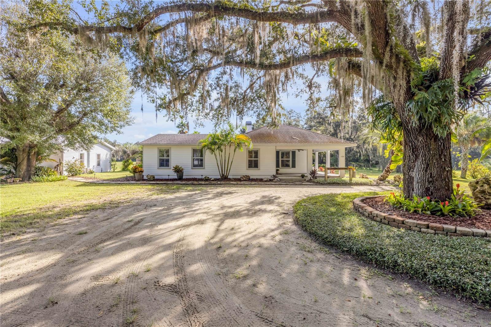 1132 OSTEEN MAYTOWN RD