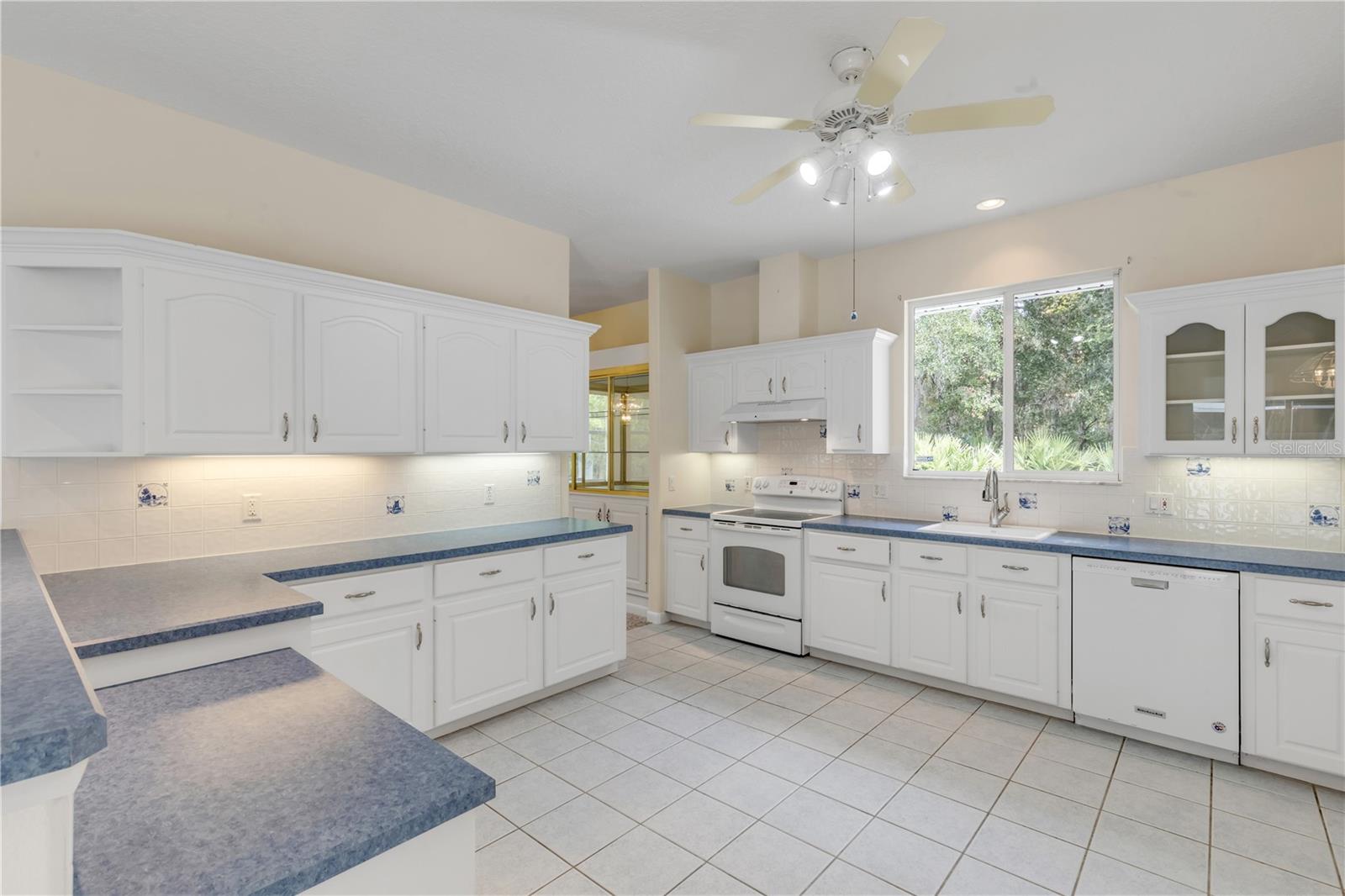 3033 TURNBULL BAY RD