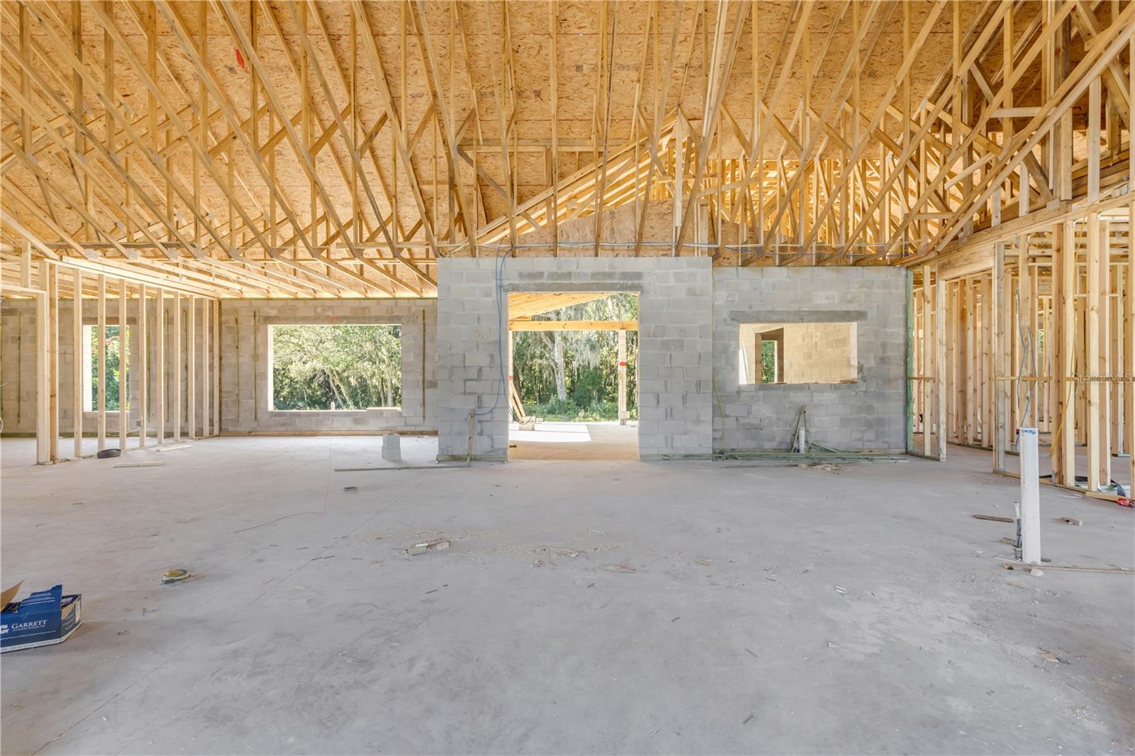 1624 GREENS DAIRY RD