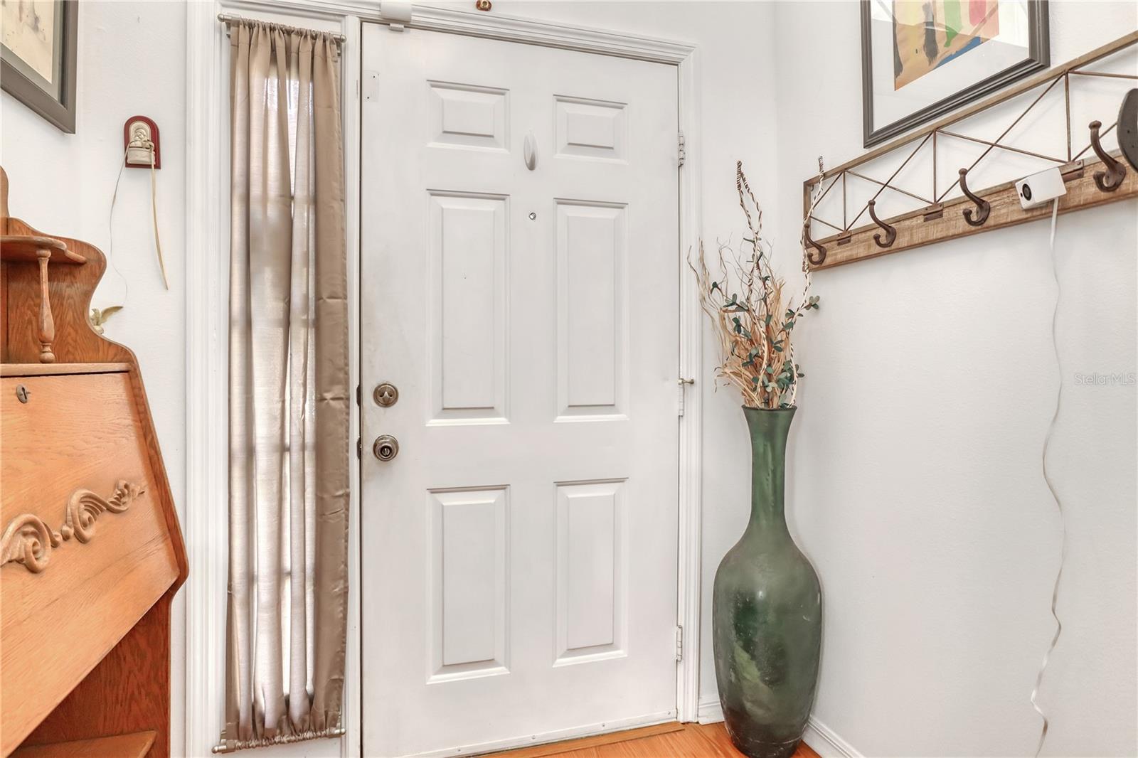 2210 SPRING CREEK CIR NE