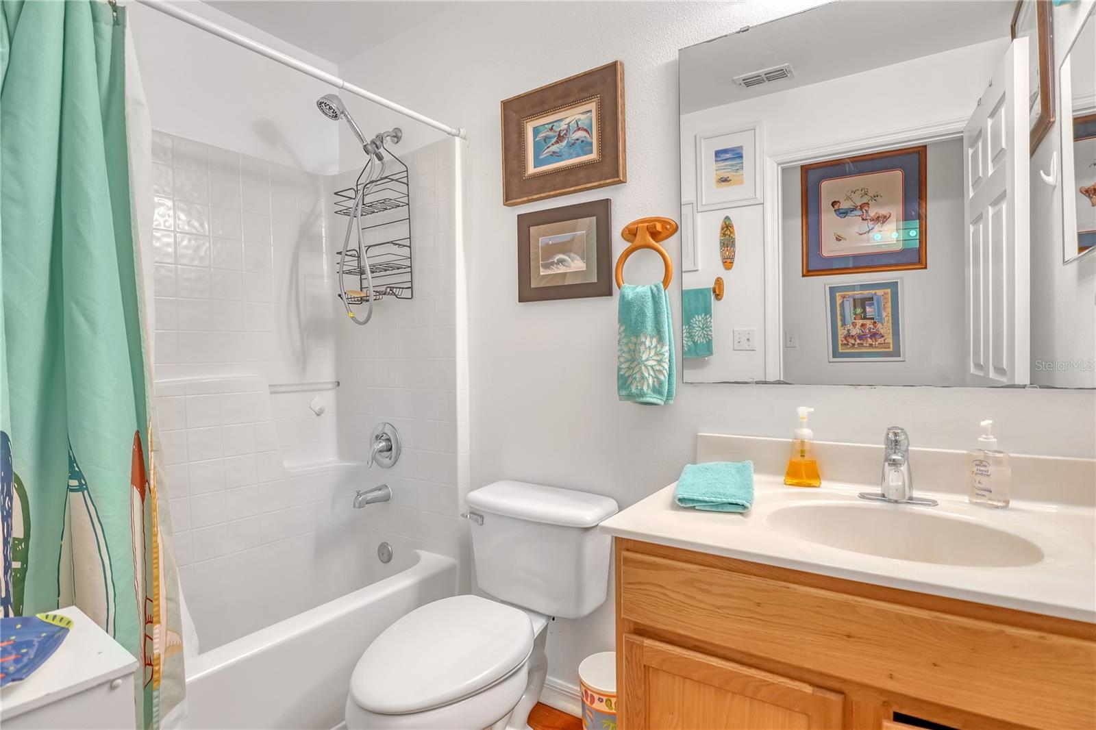 2210 SPRING CREEK CIR NE