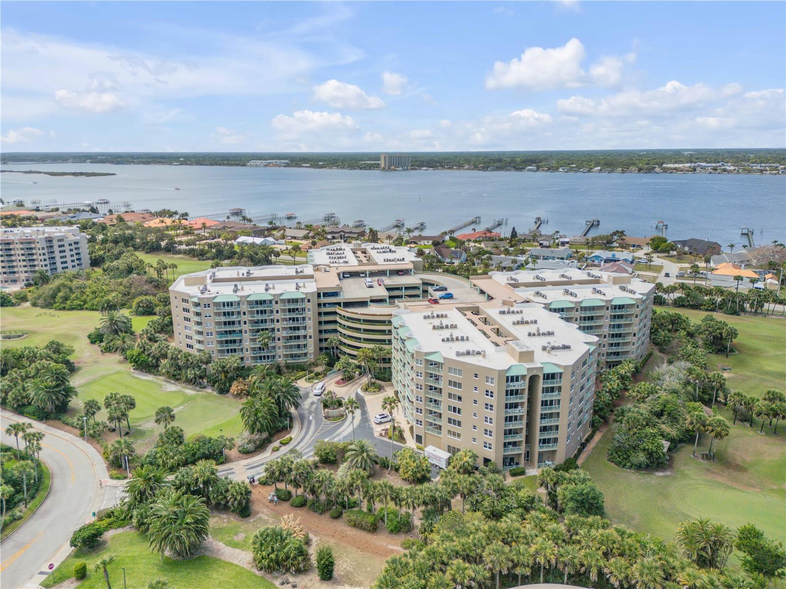 4 OCEANS WEST BLVD #402A