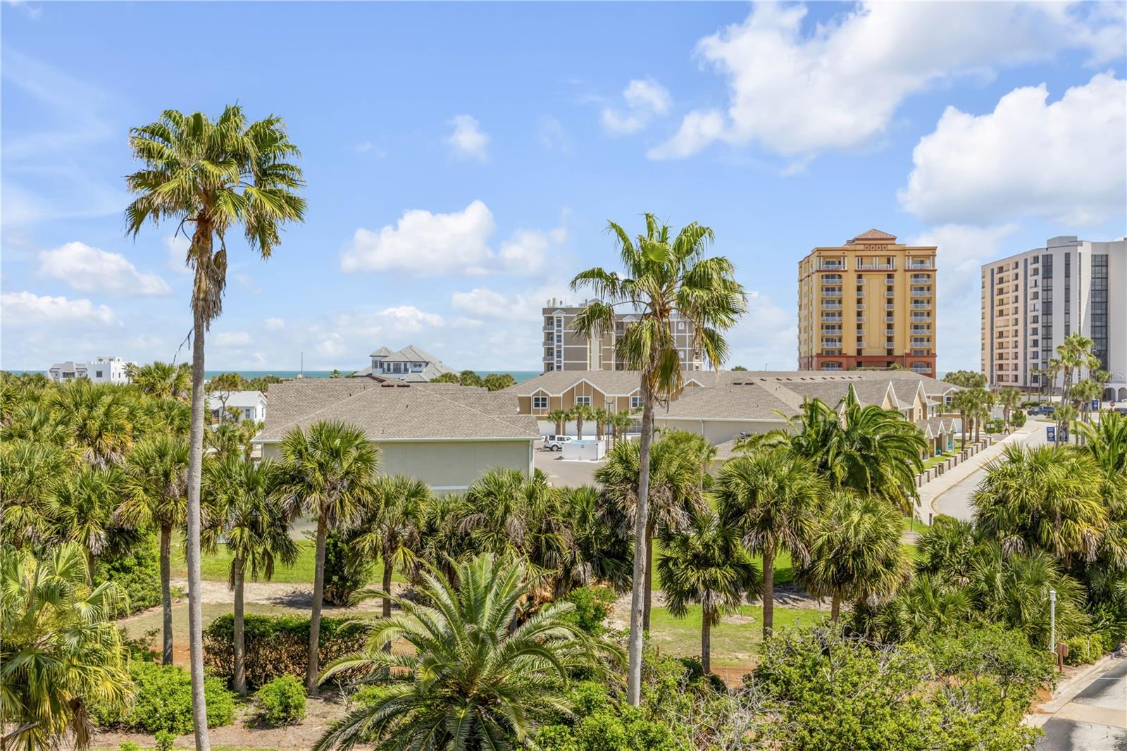 4 OCEANS WEST BLVD #402A