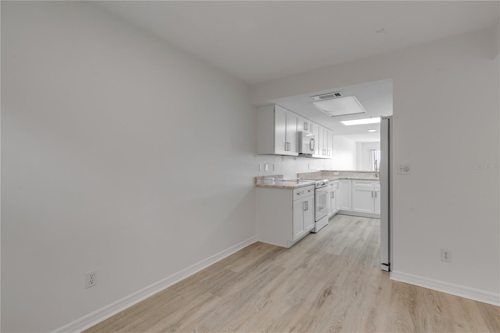 4 OCEANS WEST BLVD #402A