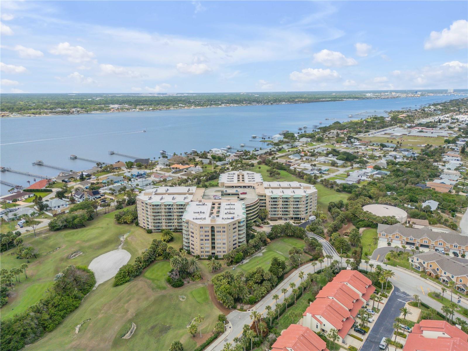 4 OCEANS WEST BLVD #402A