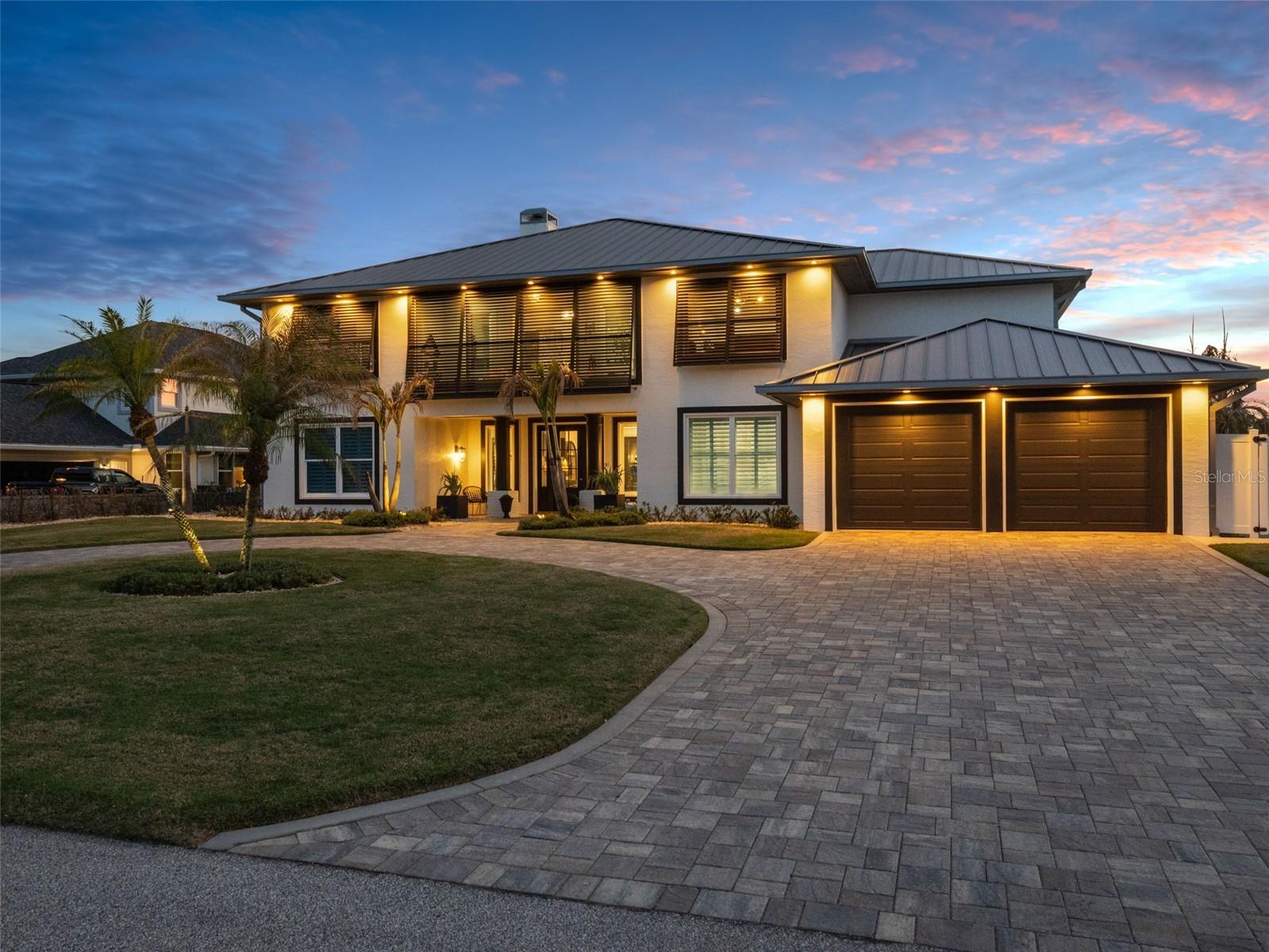 1214 COMMODORE DR