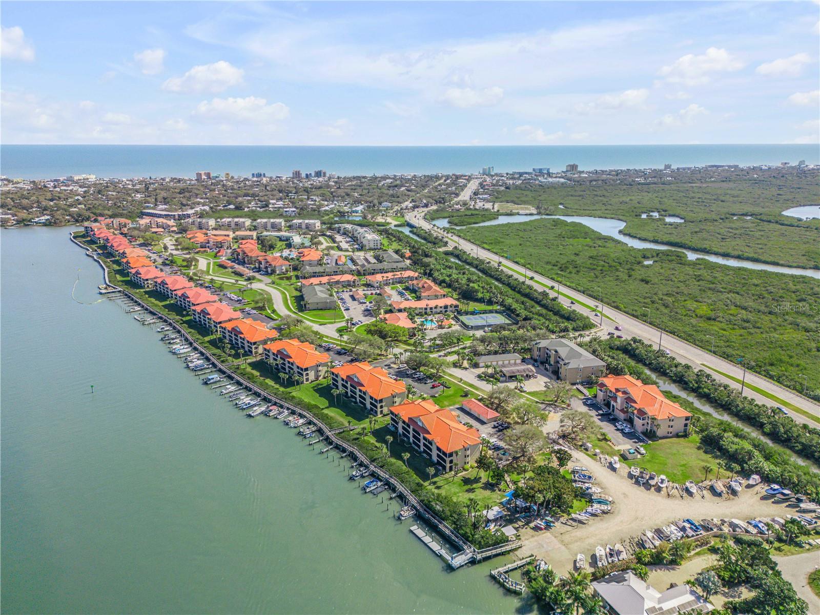 468 BOUCHELLE DR #325