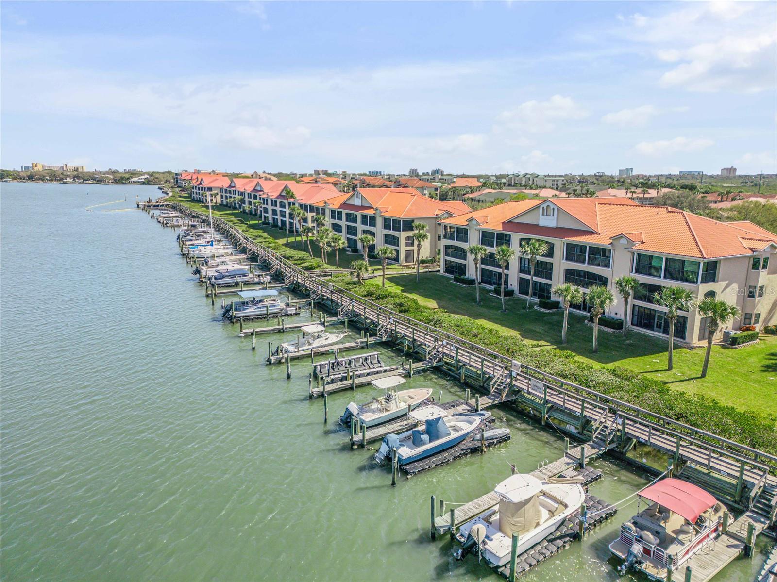 468 BOUCHELLE DR #325