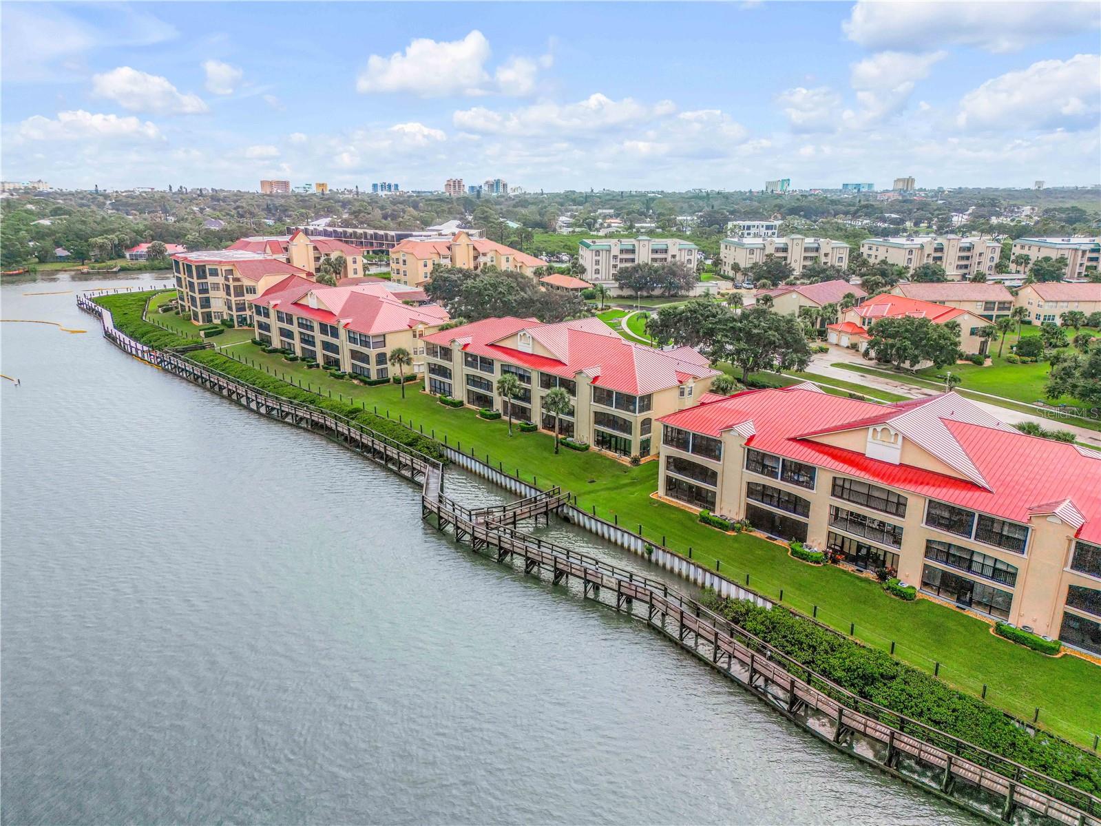 468 BOUCHELLE DR #325