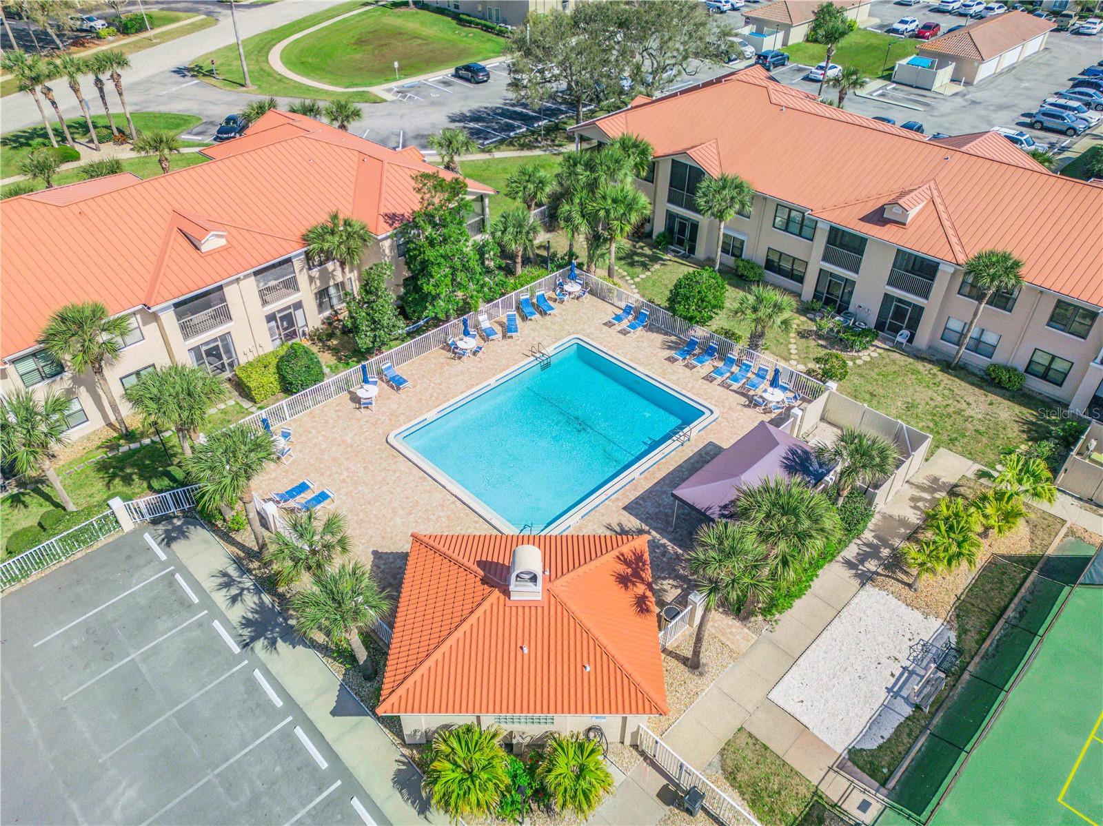 468 BOUCHELLE DR #325