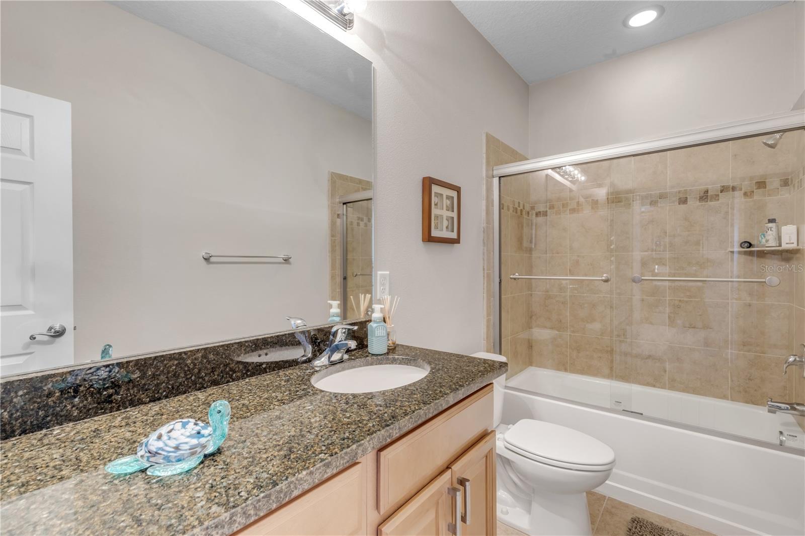 468 BOUCHELLE DR #325