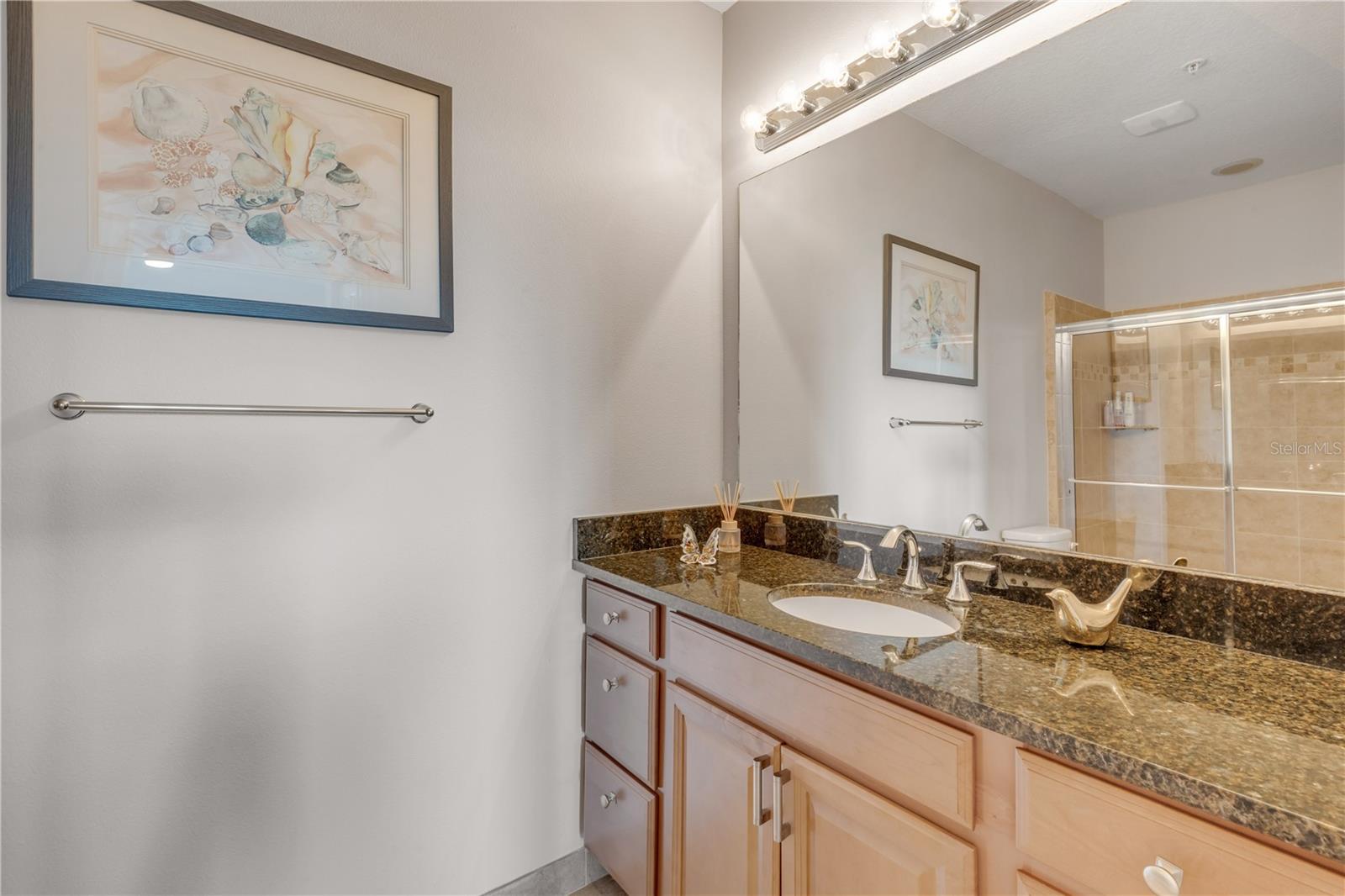 468 BOUCHELLE DR #325