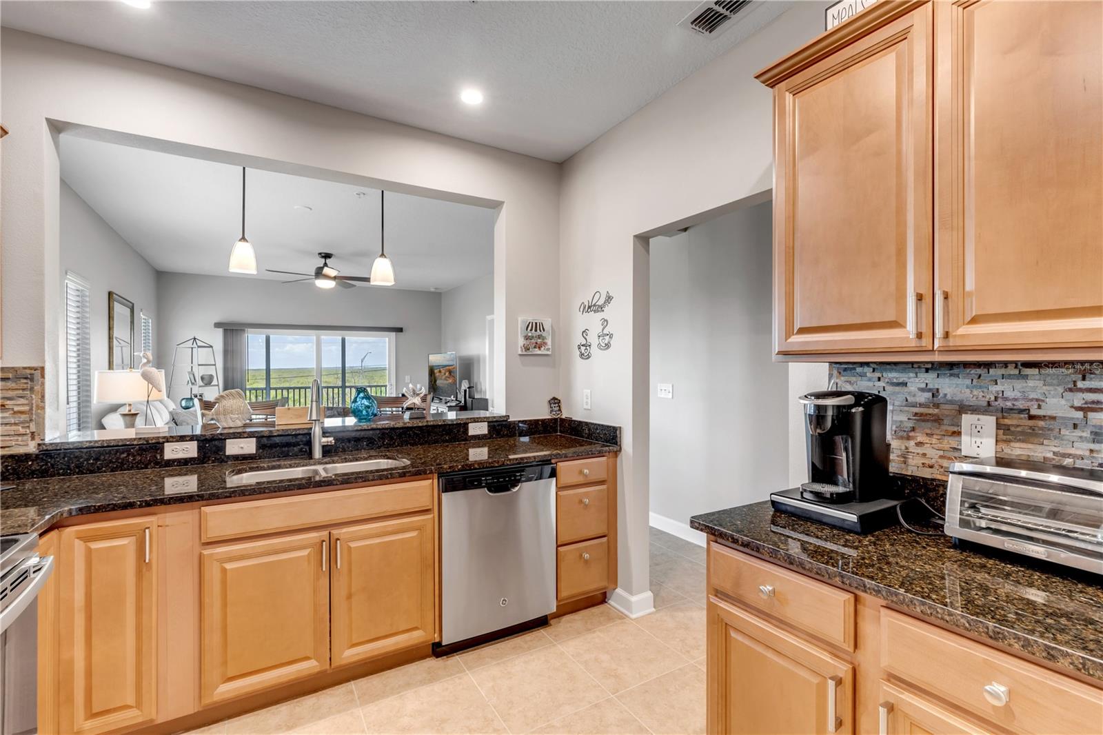 468 BOUCHELLE DR #325
