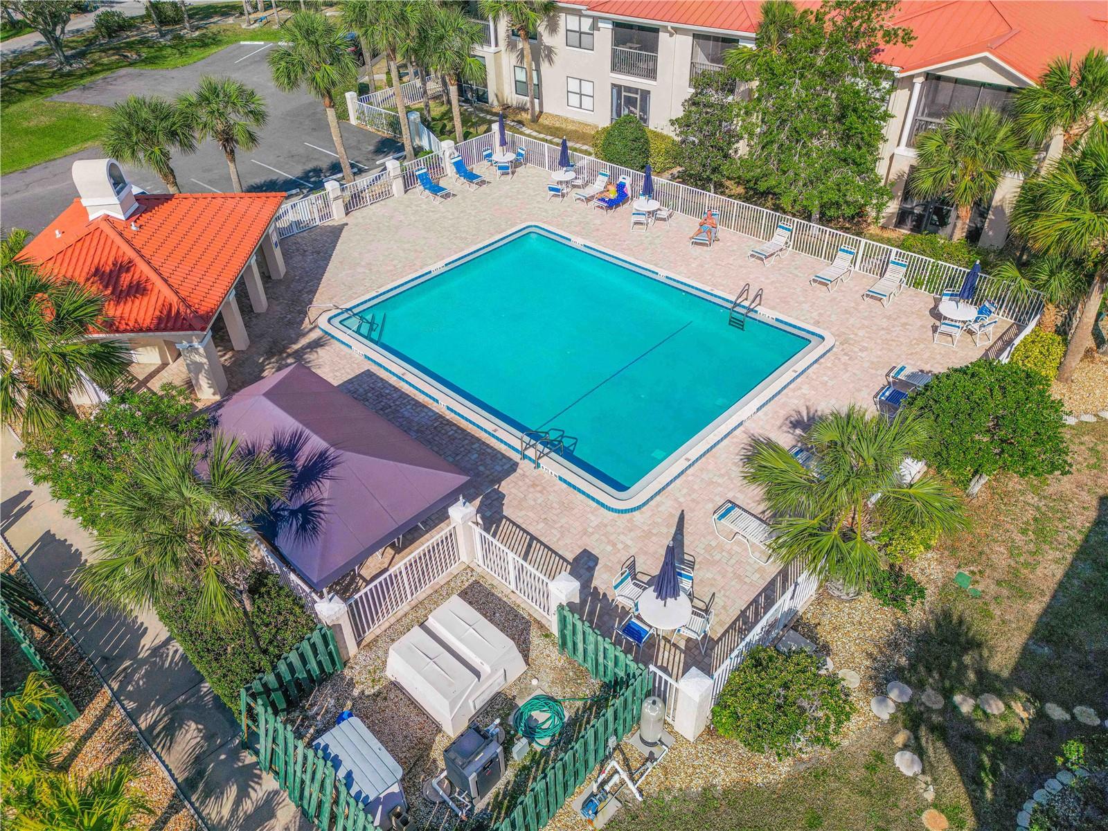 468 BOUCHELLE DR #325