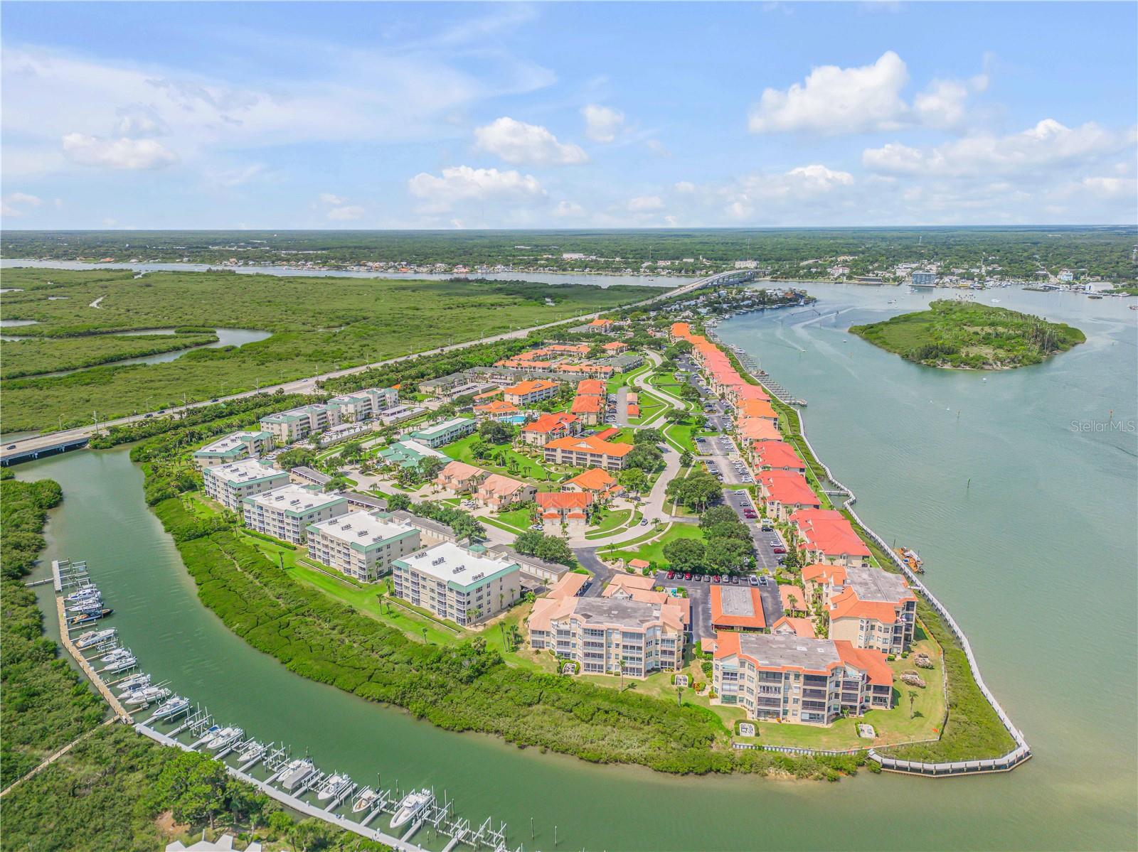 468 BOUCHELLE DR #325