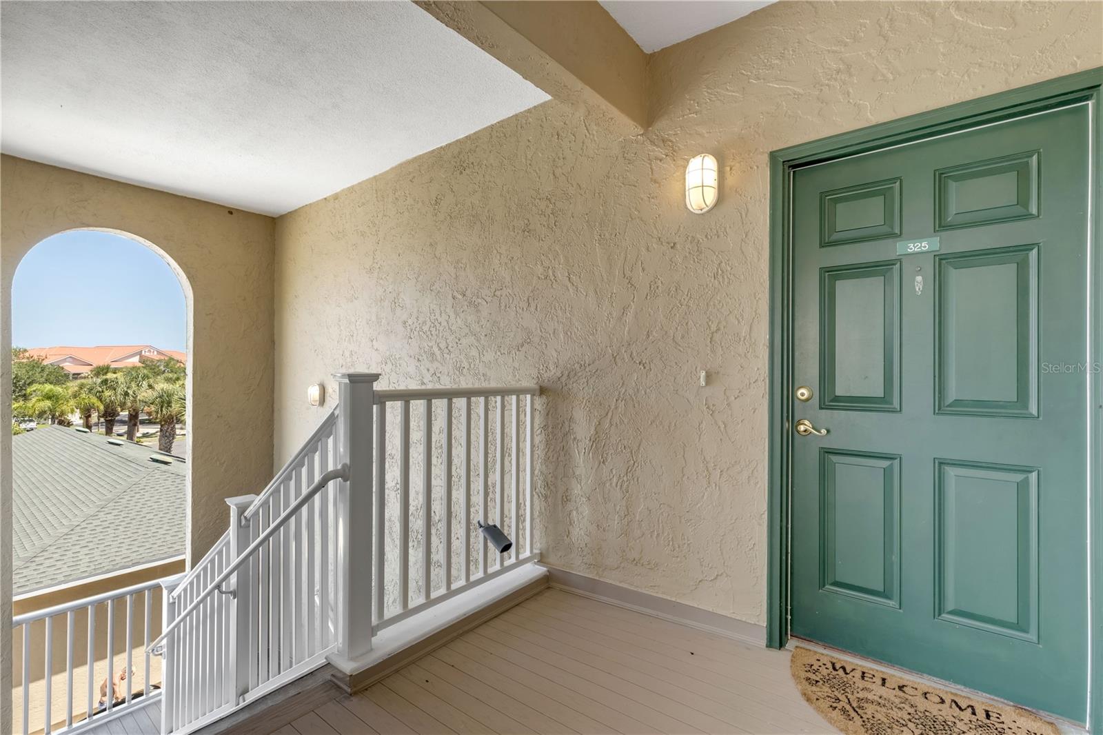 468 BOUCHELLE DR #325