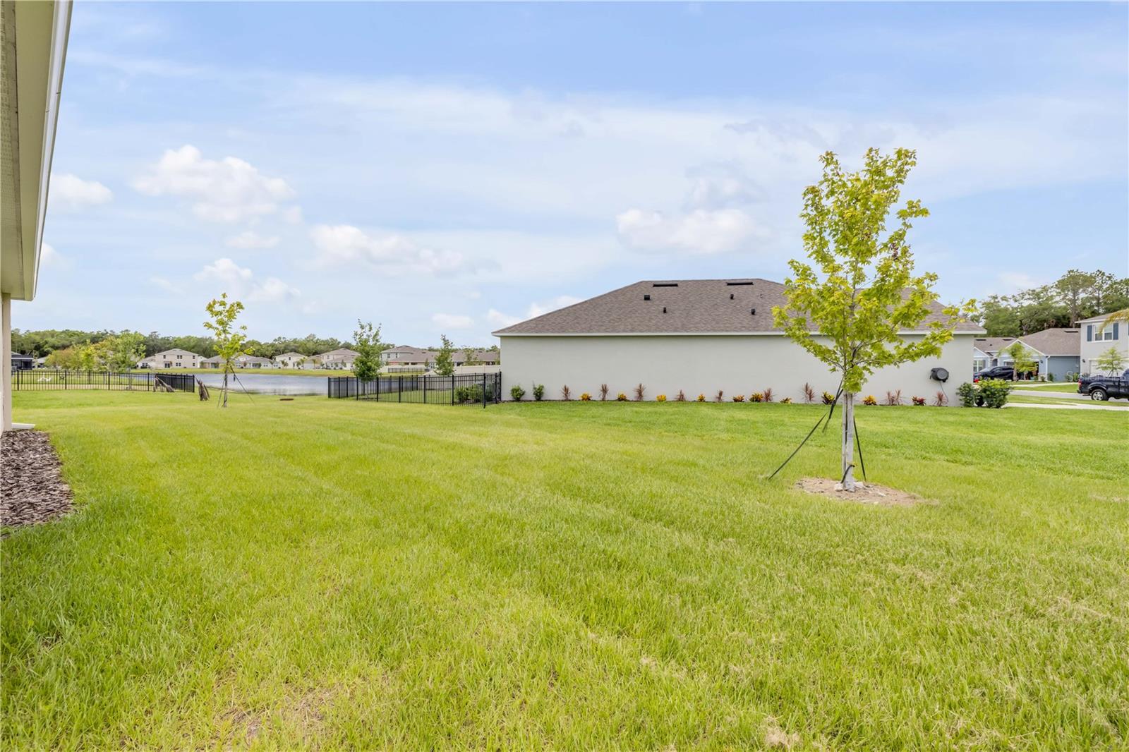 2250 LAKE PRESERVE CIR