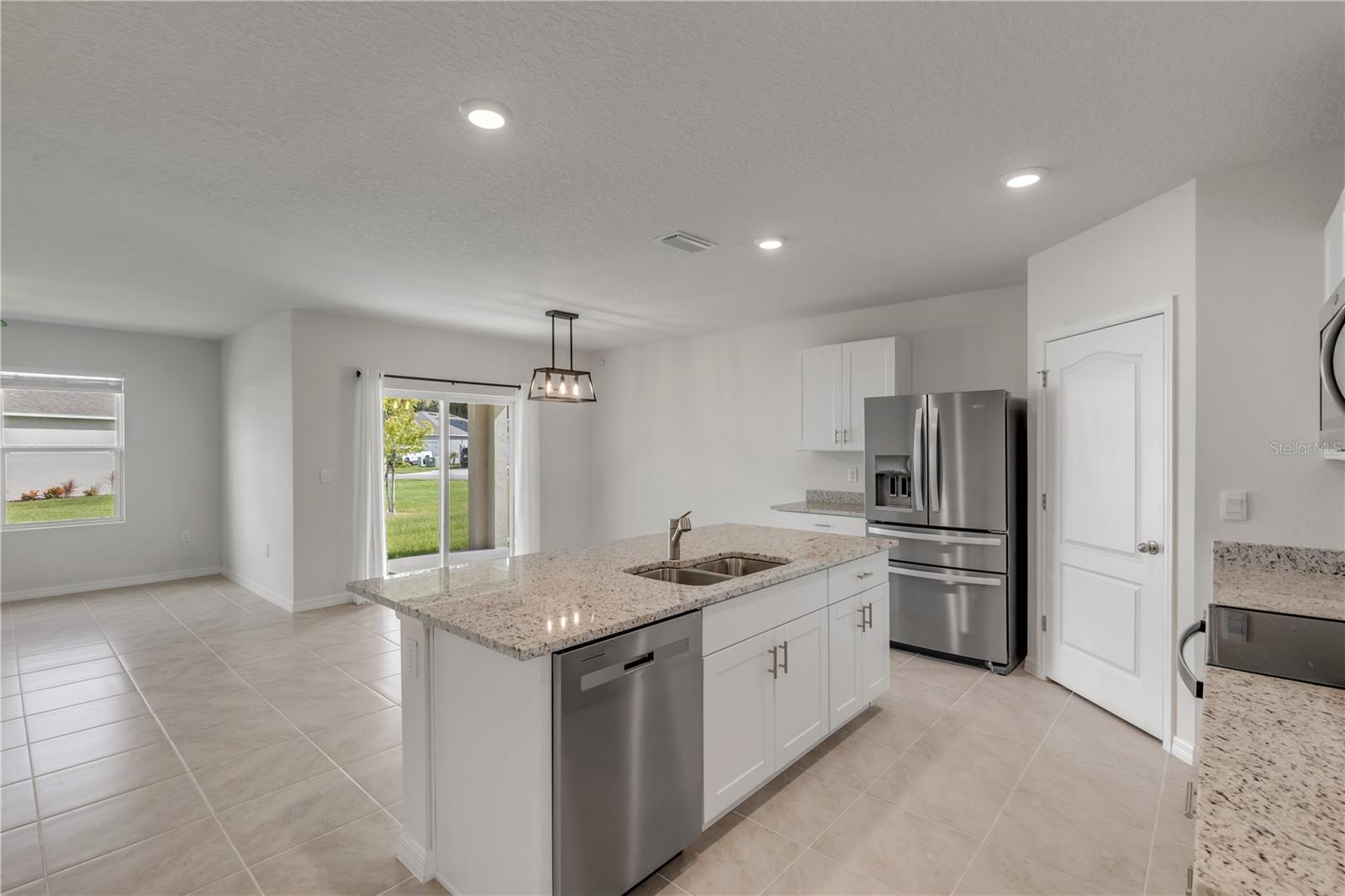 2250 LAKE PRESERVE CIR