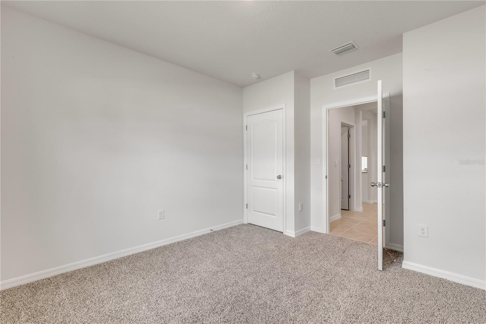 2250 LAKE PRESERVE CIR