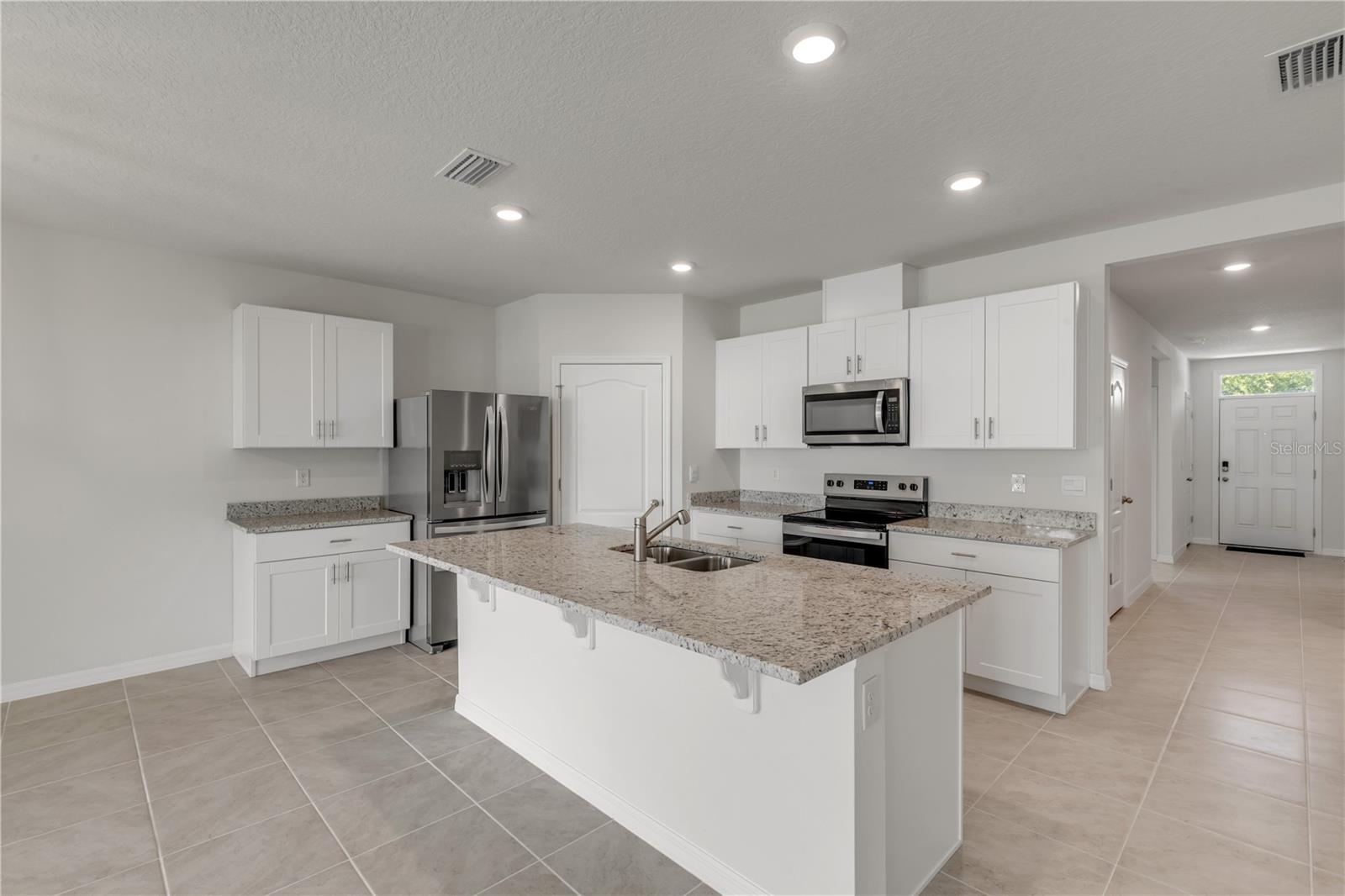 2250 LAKE PRESERVE CIR