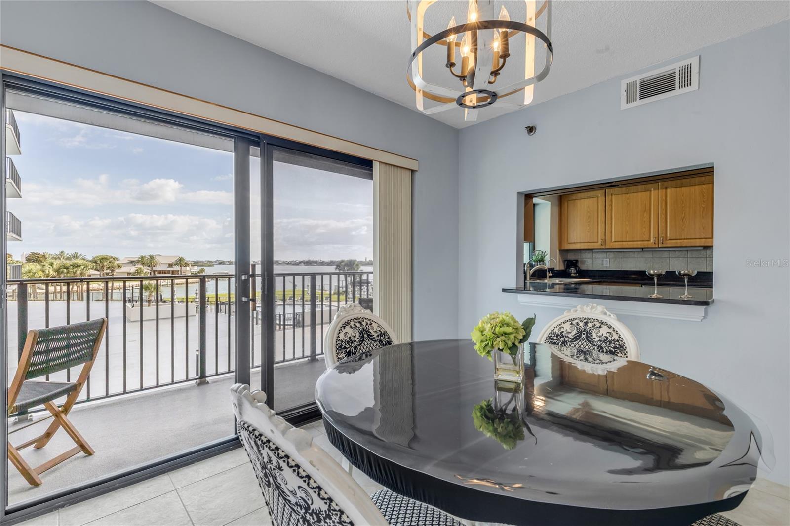 503 N CAUSEWAY #1020
