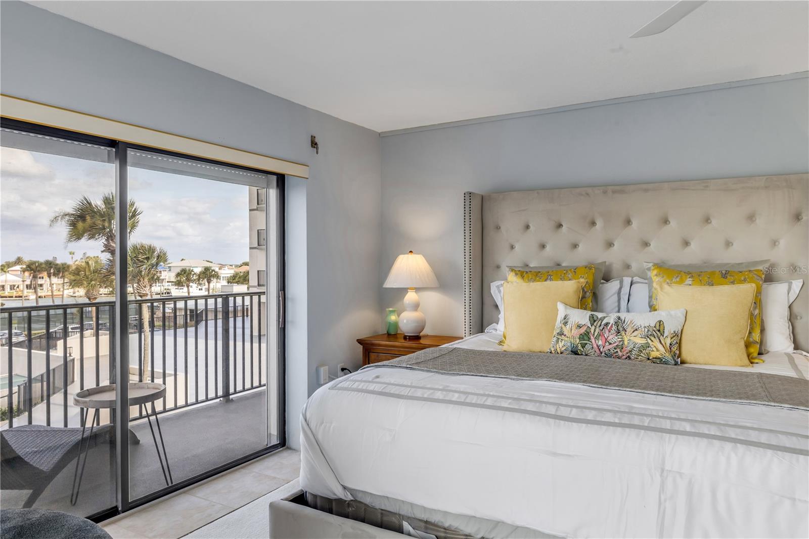 503 N CAUSEWAY #1020