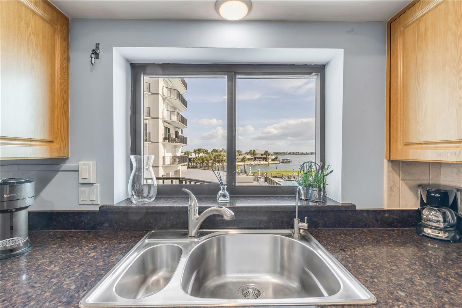 503 N CAUSEWAY #1020