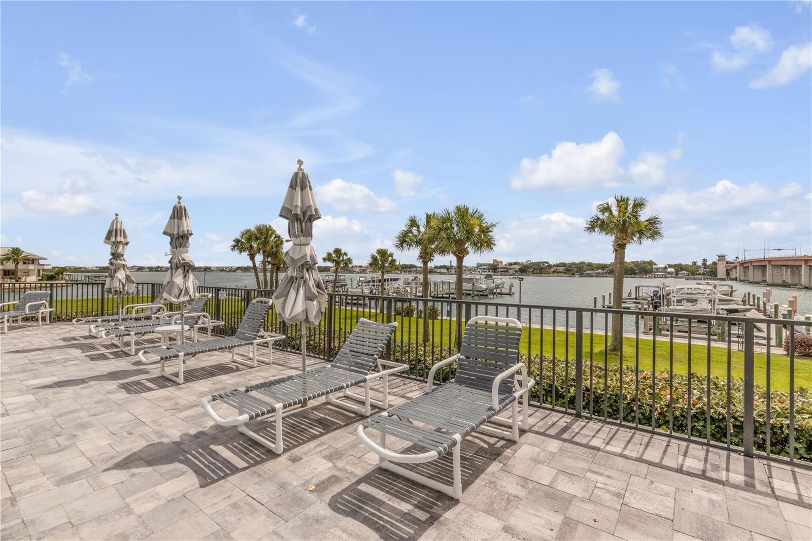 503 N CAUSEWAY #1020