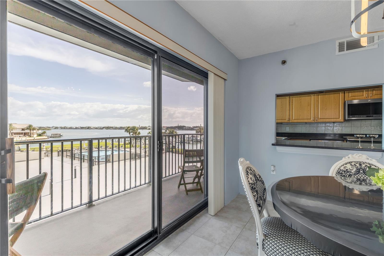 503 N CAUSEWAY #1020