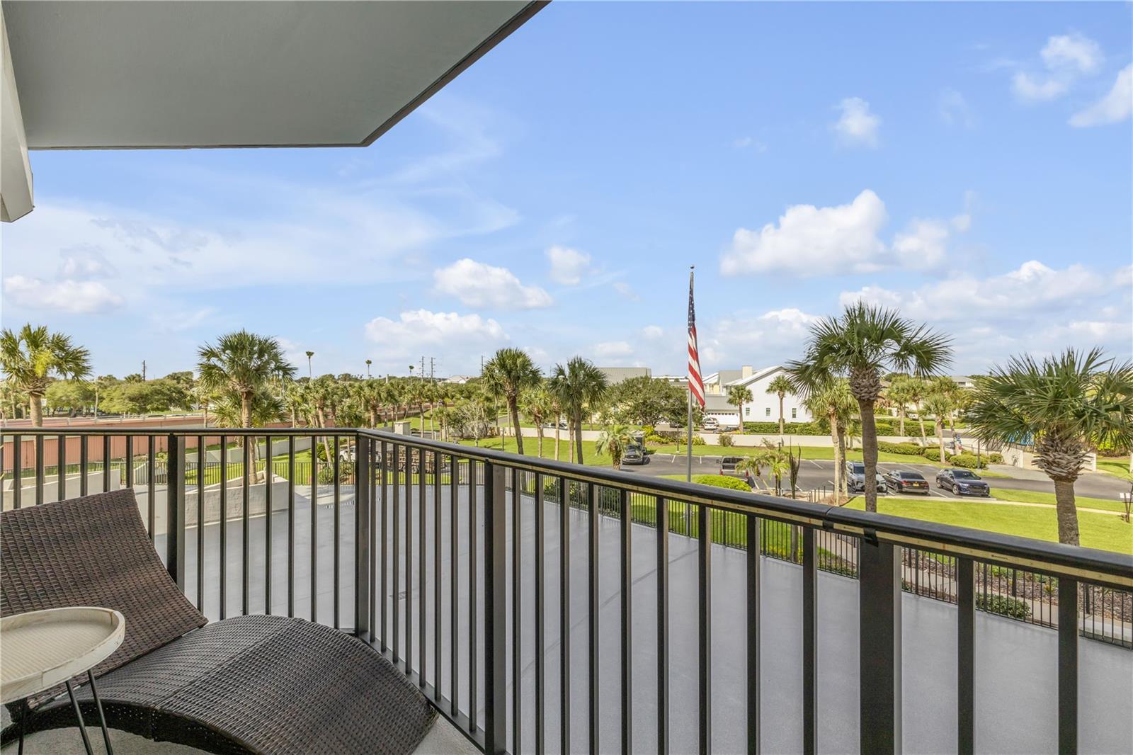 503 N CAUSEWAY #1020