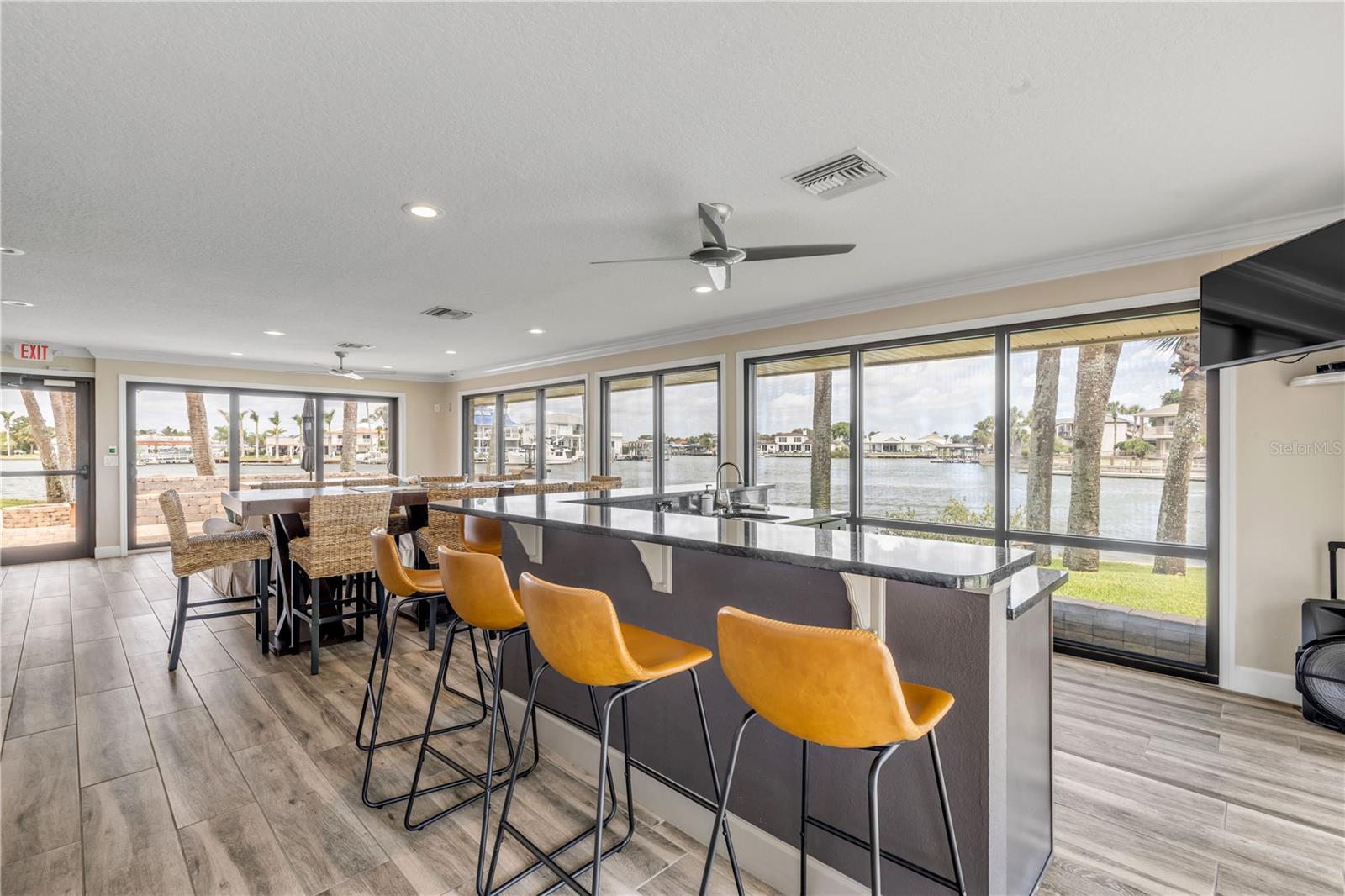 503 N CAUSEWAY #1020